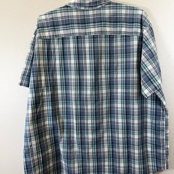 Columbia Men's Plaid Button-Down Shirt - Picture 3 of 6
